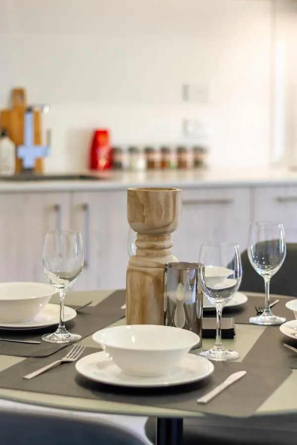 The City'S Best Kept Secret 2 Bed 2 Bath Christchurch