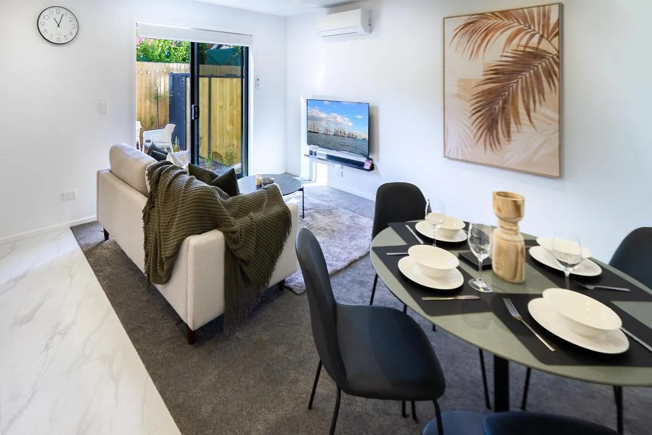 The City'S Best Kept Secret 2 Bed 2 Bath Christchurch